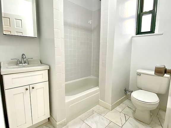4th image of 531 E 78th St #3G
