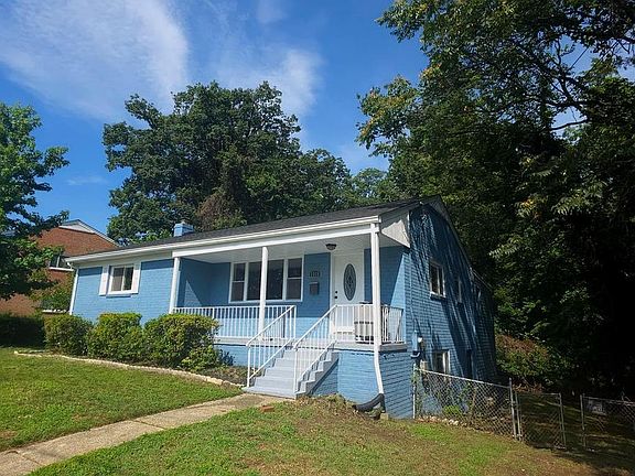 5th image of 3516 Riviera St