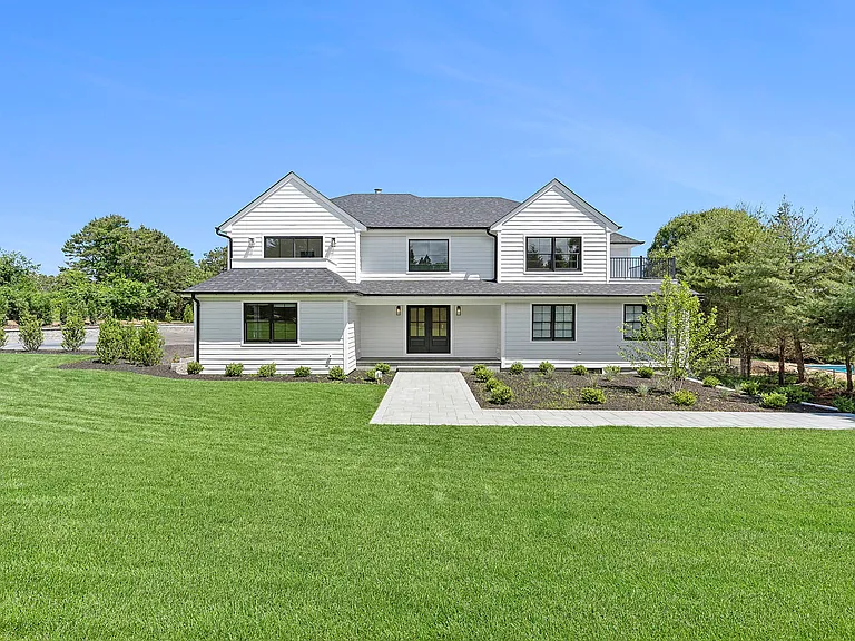 47 Hilltop Rd — Photo 4