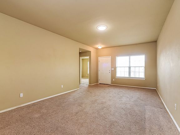 4th image of 13317 Beaumont Dr