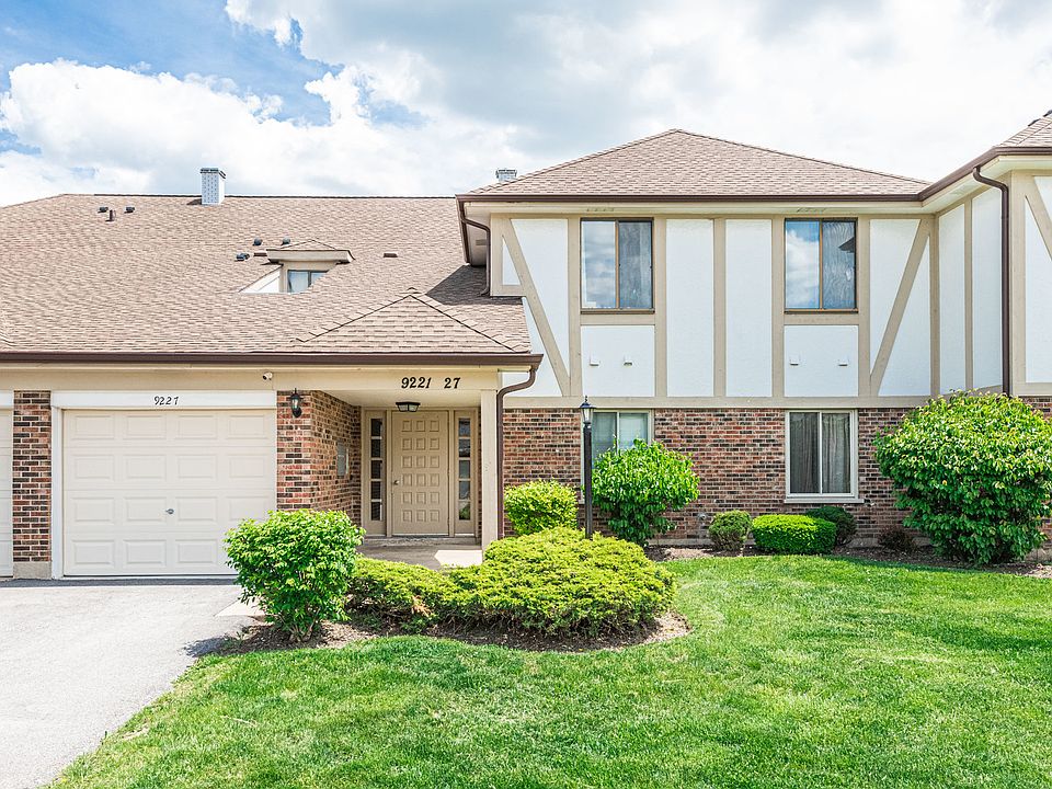 1st image of 9227 Montgomery Dr #140