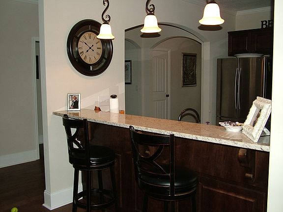 3rd image of 328 Loudoun Drive