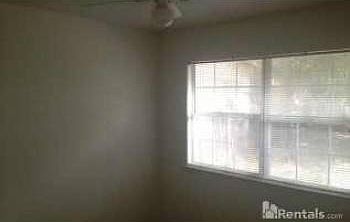 5th image of 2324 Rockridge Dr