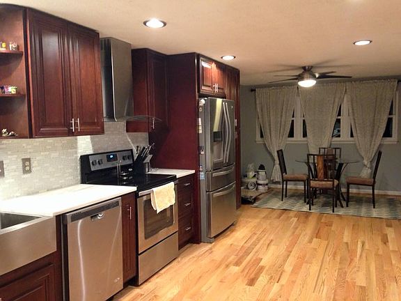 4th image of 7850 Flintshire Ct