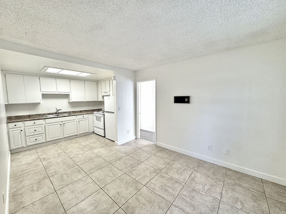 1st image of 4122-4126 39th St #4126-4