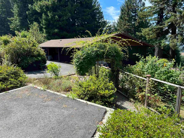 311 Church Tree Rd, Crescent City, CA 95531