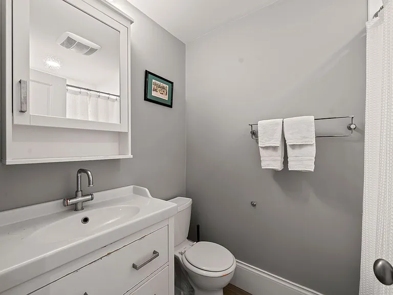 11 Howell St #2 — Photo 18