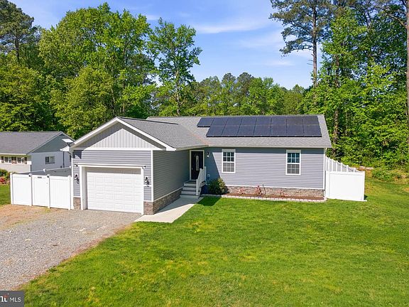 2nd image of 283 Shorewood Dr
