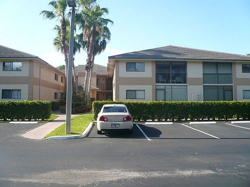 3rd image of 15378 Lakes Of Delray Blvd APT 30