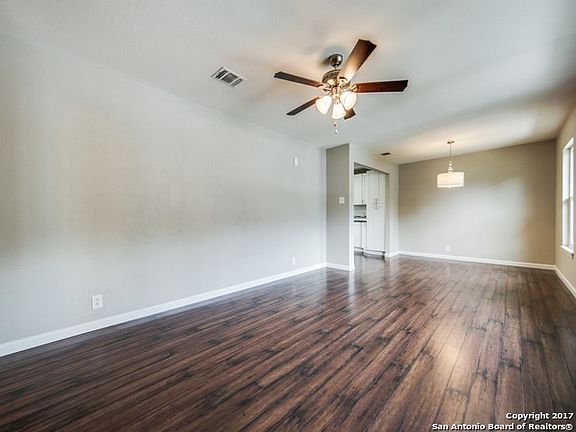 4th image of 146 Milford Dr