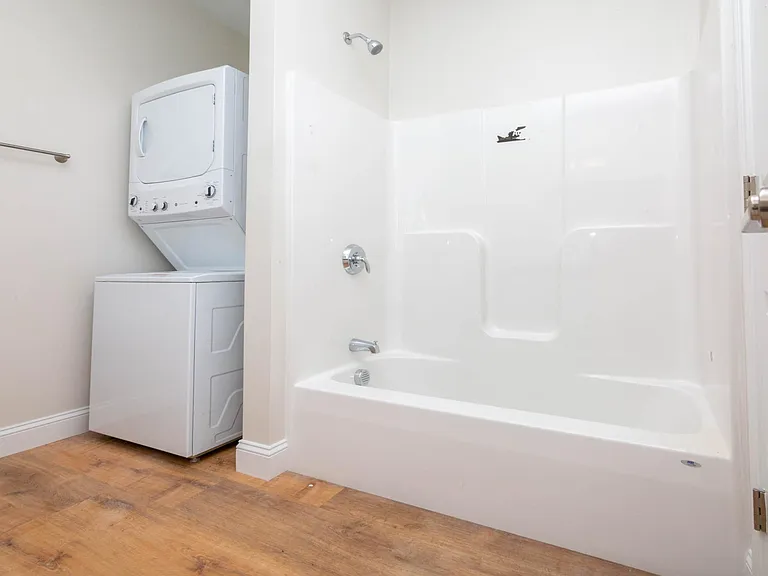 9 S Main St #201 — Photo 10