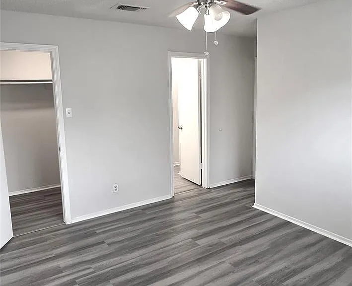 702 Lyle West Ave #C — Photo 12