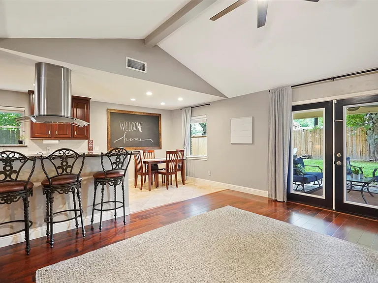 10710 Overbrook Ln — Photo 11