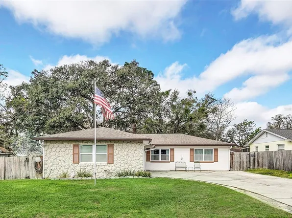 8836 Ava Lake Dr, Orlando, FL 32810