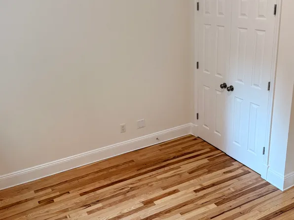 56 Huron Street image 15 of 21