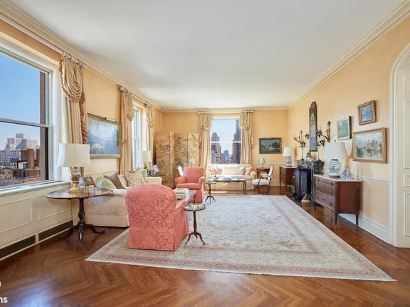 550 Park Avenue 16C image 1 of 9
