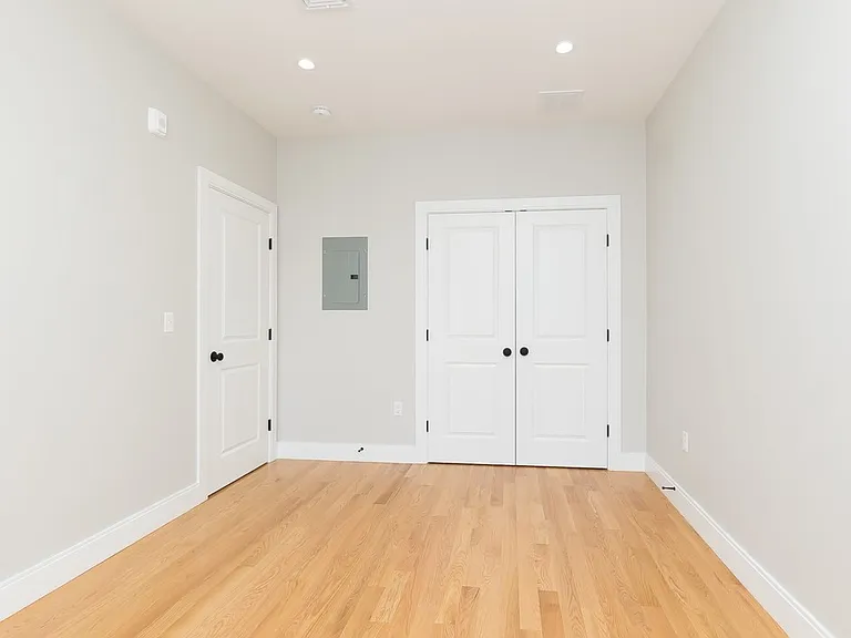 123 Centre St #8 — Photo 13