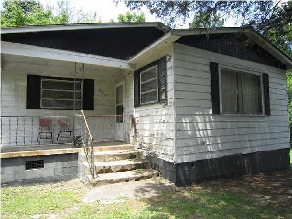 2nd image of 101 Park Lake Rd
