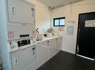 6958 Woodman Ave APT 14, Van Nuys, CA 91405