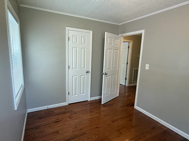 6720 Blue Springs Pkwy #1 — Photo 12