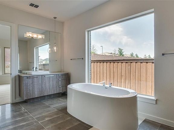4th image of 4991 Flemington Dr