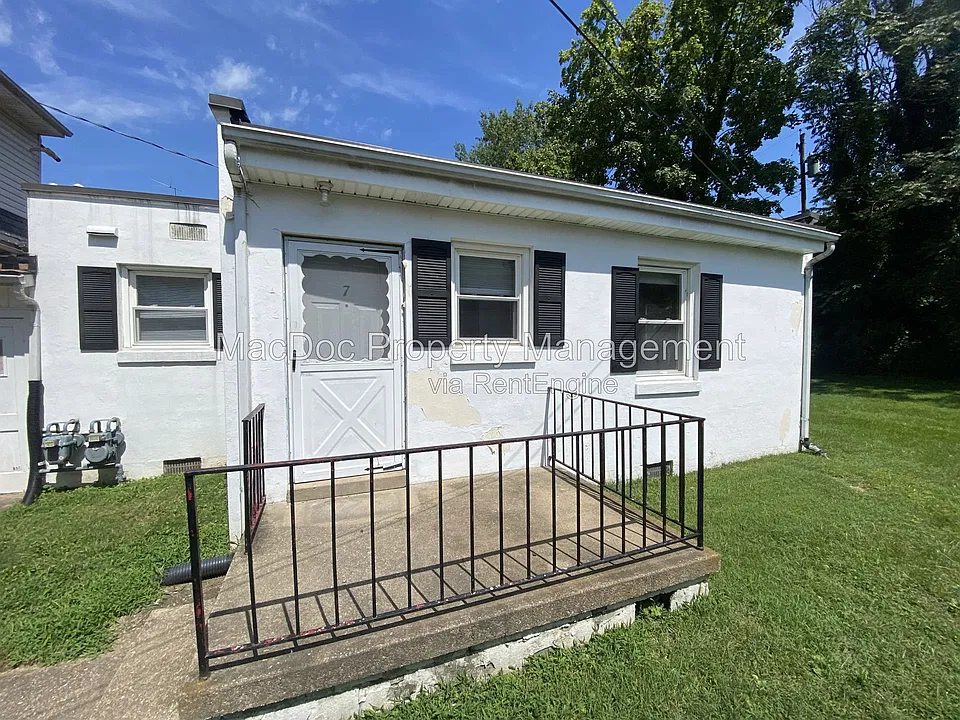 1003 Kenmore Ave #7