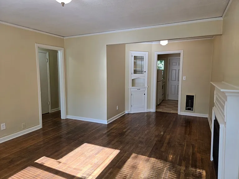 426 NE Prescott St — Photo 2