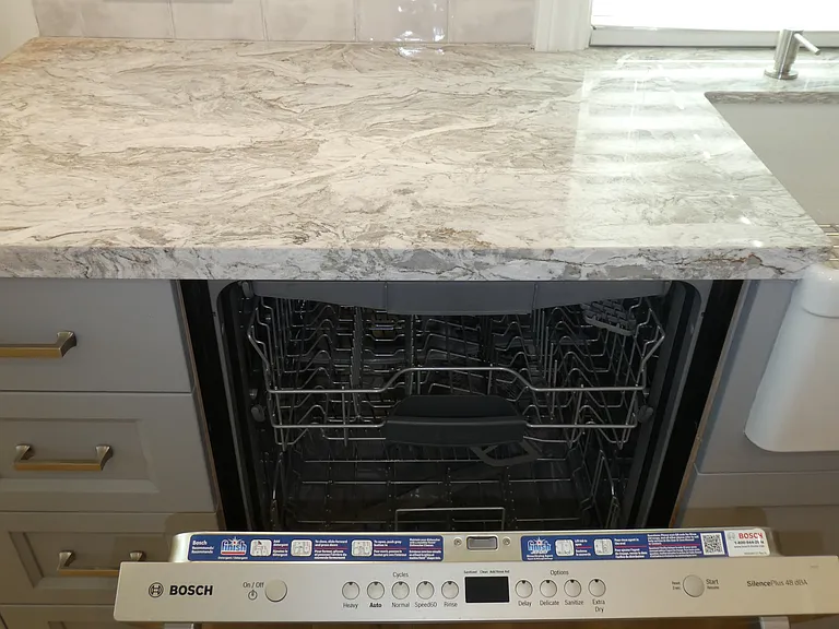 608 Howard Ave #A — Photo 14