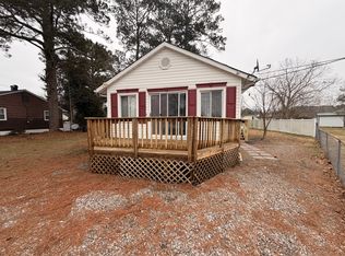 4 Wallace Rd, Hampton, VA 23664