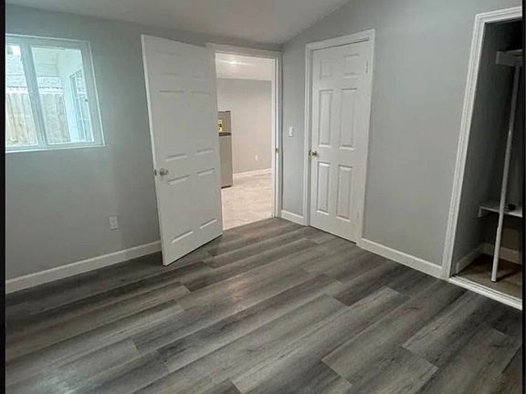 5th image of 6151 Corbin Ave #Adu