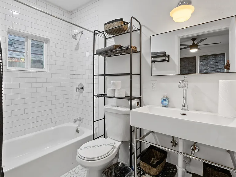5710 Newport St — Photo 25