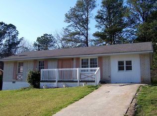 486 Tipton Dr, Riverdale, GA 30274