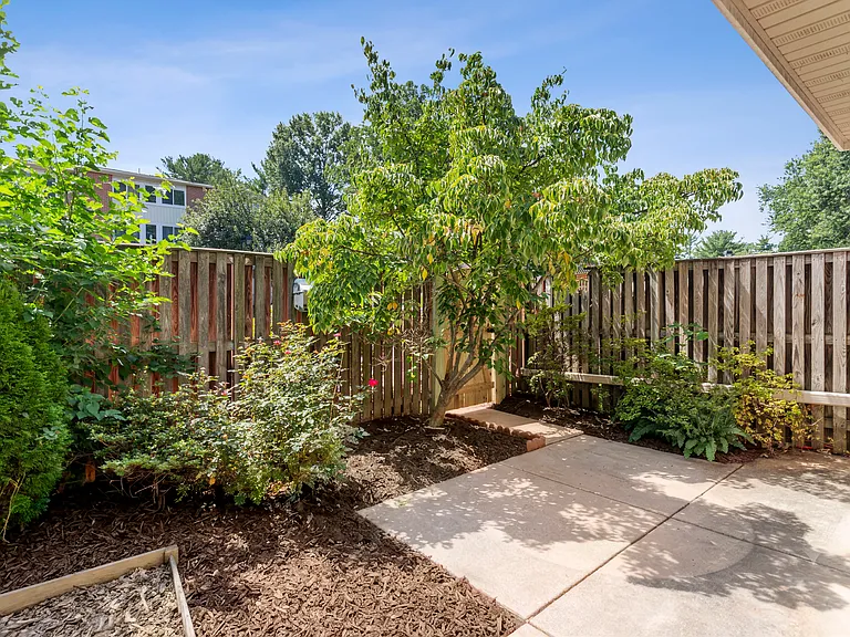 10650 Green Mountain Cir — Photo 42