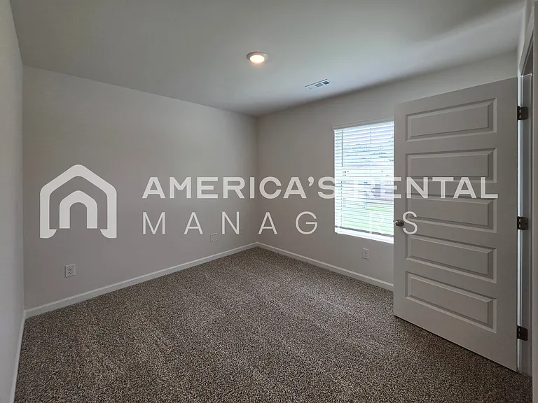 120 Jonboy Ave — Photo 8