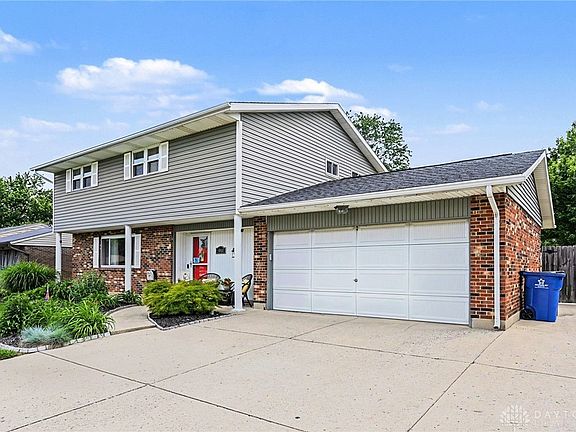 3rd image of 5061 Ashview Ct