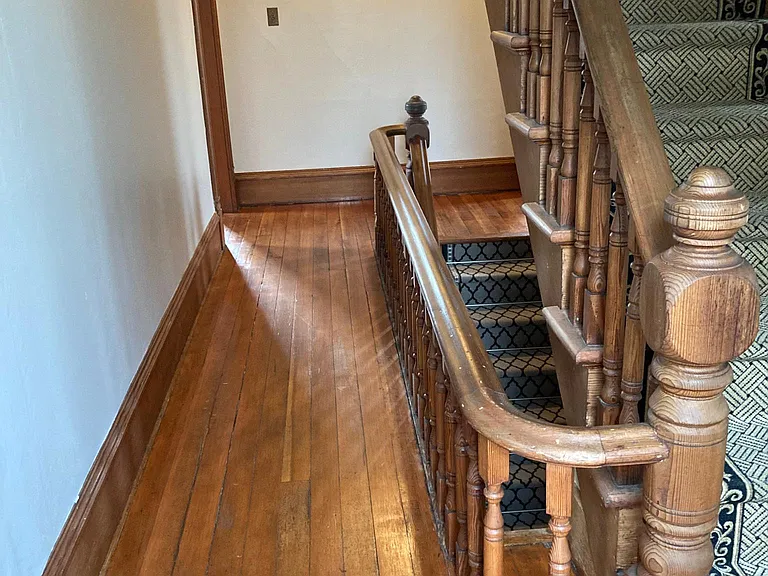 2321 Kulshan St — Photo 6
