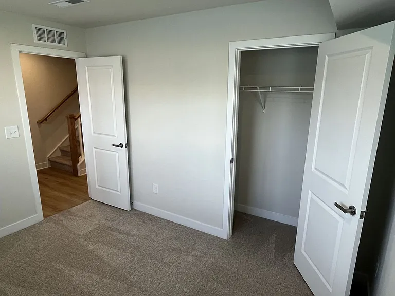5013 Griers Hill Dr — Photo 6