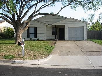 1st image of 2306 Sunflower Dr