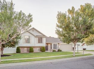 2188 S 1425 W, Woods Cross, UT 84087