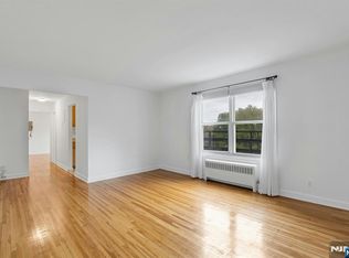 2350 Linwood Ave APT 5C, Fort Lee, NJ 07024