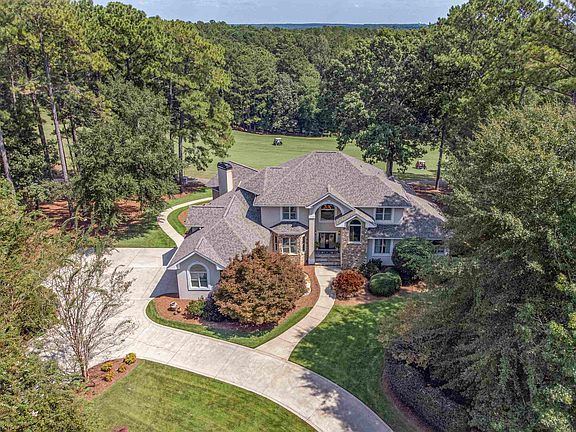 2nd image of 1310 Pinehurst Dr