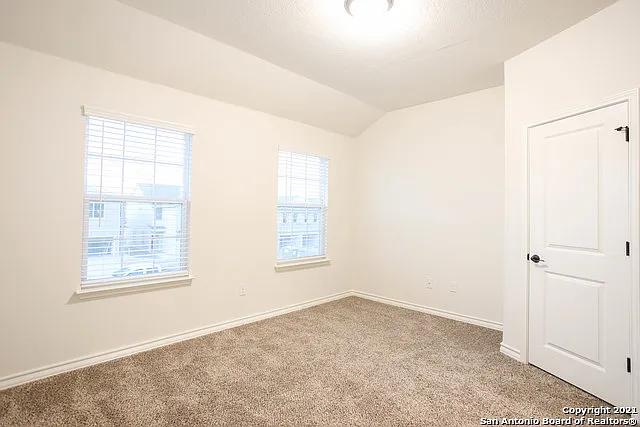13902 Enzo Gate #102 — Photo 8