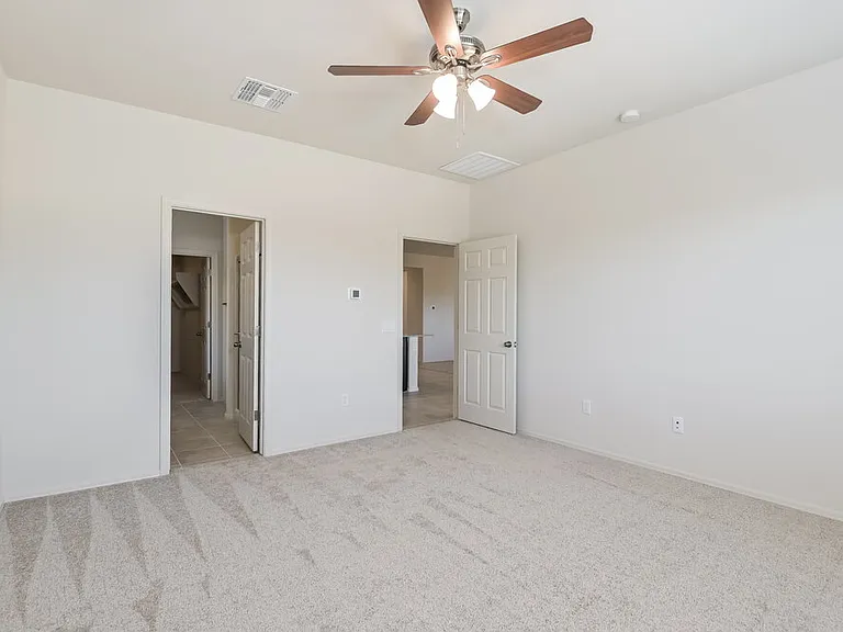 836 W Calle Falerno — Photo 10