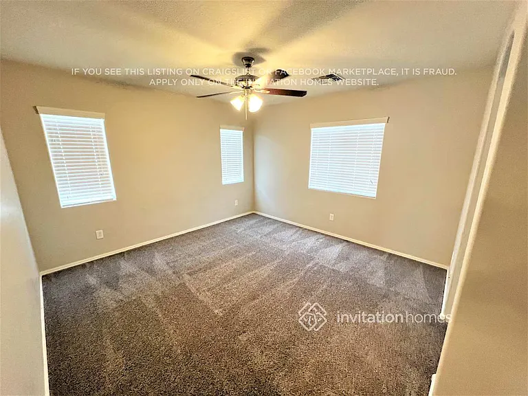 4672 E Olney Ave — Photo 15
