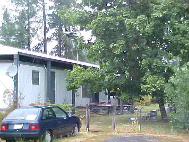 2nd image of 427 E 4th St