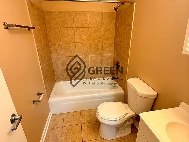 240 Tedmark Ave — Photo 2