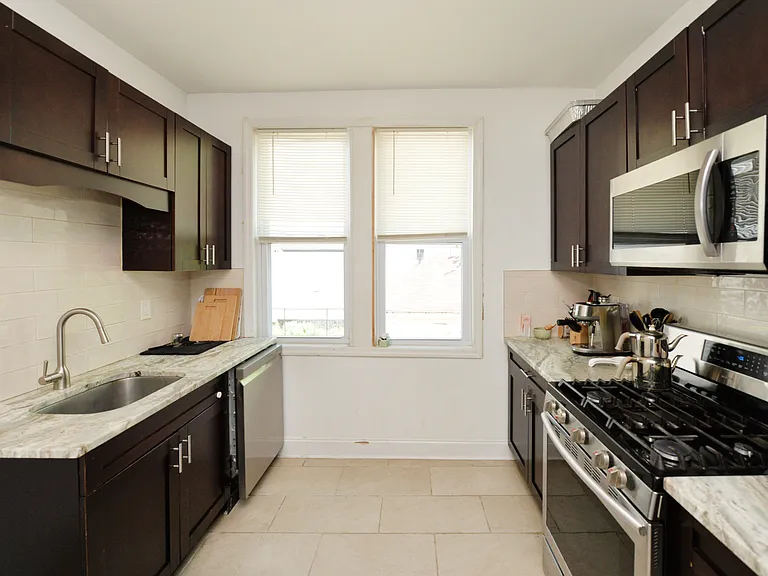 6 Glen St #1 — Photo 6