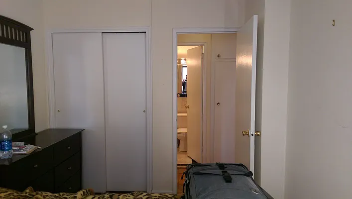 Rented by Manhattan Apartment Organization | media 33