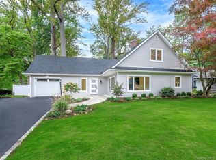 48 Buckeye Rd, Glen Cove, NY 11542