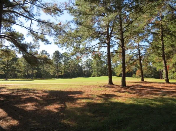 1809 River Pointe Dr, Albany, GA 31701